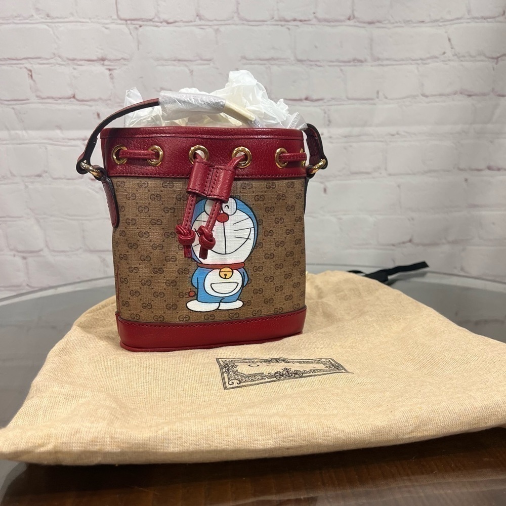 GUCCI X DORAEMON Mini Vintage GG Supreme Monogram Bucket Bag Beige Cherry NWT - Picture 15 of 16